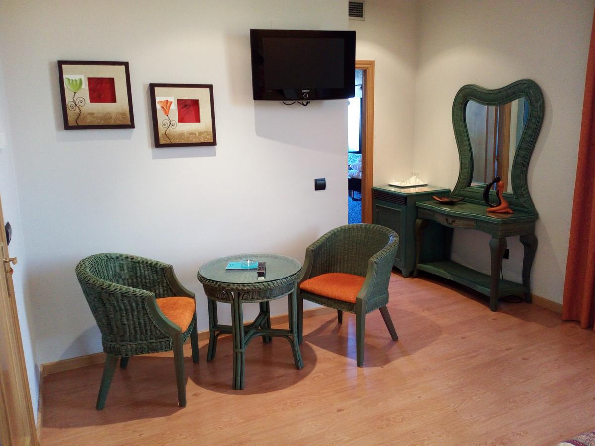 Motel Acropolis Camponaraya Екстериор снимка